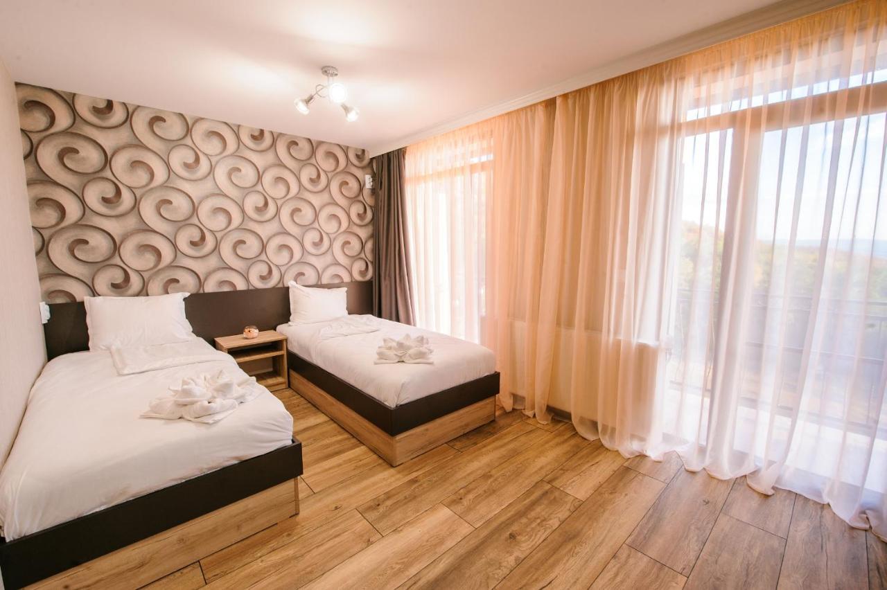 Hotel Пиргуля Miladinowzi Zewnętrze zdjęcie